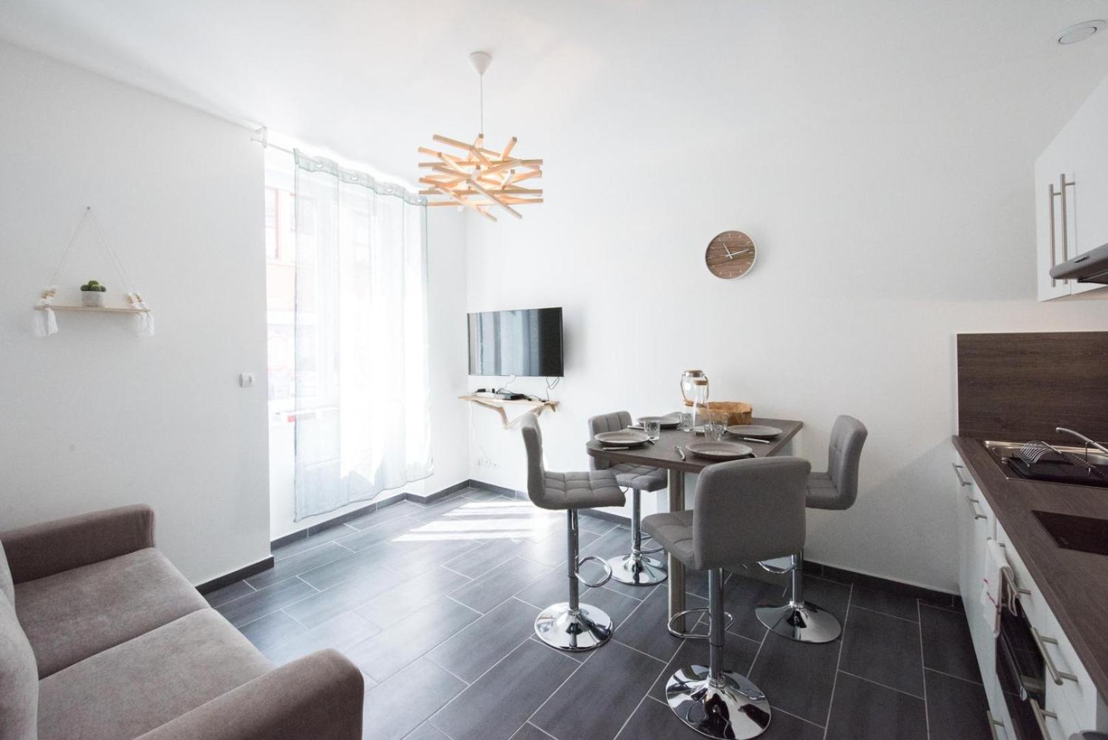 Le Hirvi - Cocon Zen Et Epure A 10Min Vieux Lyon Leilighet Eksteriør bilde